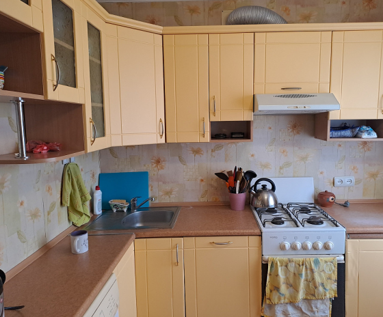Продам 2-к квартиру на Батова Макеевка