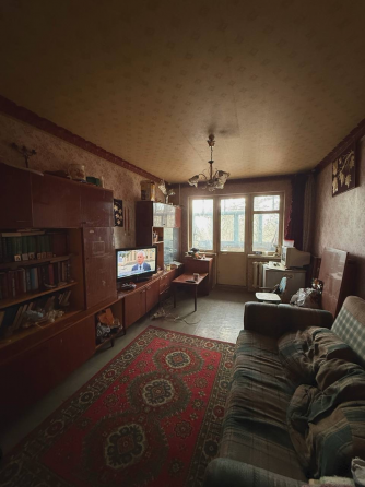 Срочная Продажа 2х Комнатной квартиры Площадь Бакинских Комиссаров ул. Васнецова Донецк