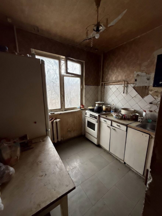 Срочная Продажа 2х Комнатной квартиры Площадь Бакинских Комиссаров ул. Васнецова Донецк