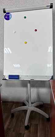 б/у Флипчарт Berlingo 70*100 Premium передвижн., регулировка по высоте, держатели, полочка Макеевка