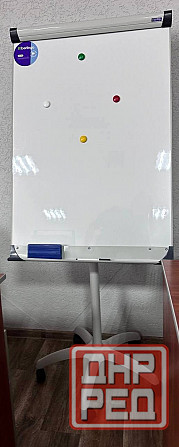 б/у Флипчарт Berlingo 70*100 Premium передвижн., регулировка по высоте, держатели, полочка Макеевка - изображение 1