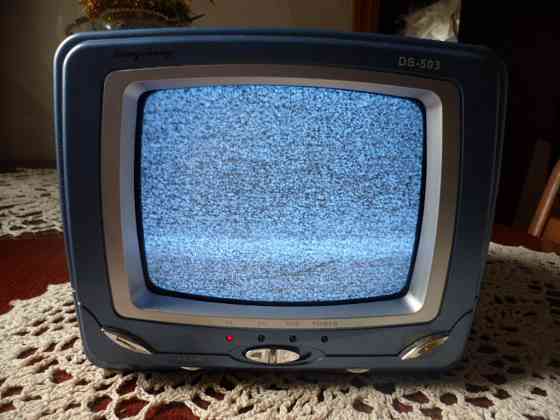 Телевизор ч/б маленький. Енакиево