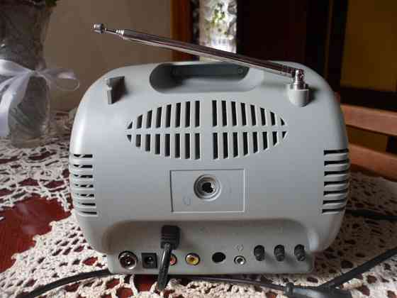 Телевизор ч/б маленький. Енакиево