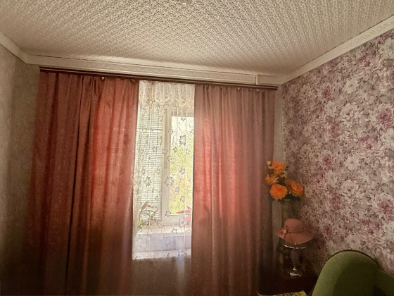 Продаю отличную квартиру 5/9 Ясиноватая