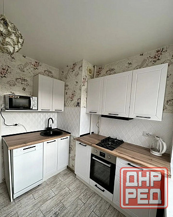 город Донецк, Киевский район, Травматология, Изумруд, проспект Мира, самый центр города Донецк - изображение 1