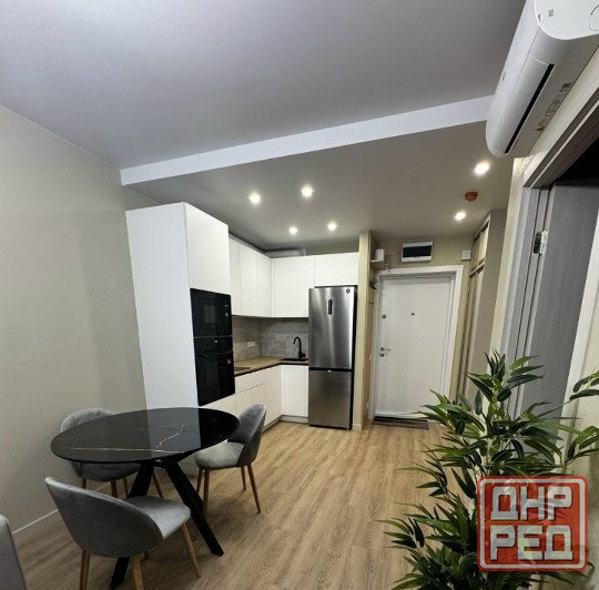 Сдаю однокомнатную квартиру с Евро ремонтом в Ворошиловском районе. Донецк - изображение 1