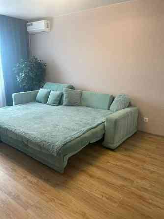 Сдаётся двухкомнатная квартира после ремонта (Буденновский район). Ориентир Караван. Донецк