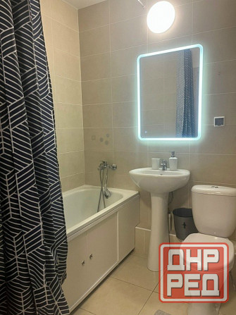 Сдаётся двухкомнатная квартира после ремонта (Буденновский район). Ориентир Караван. Донецк - изображение 1