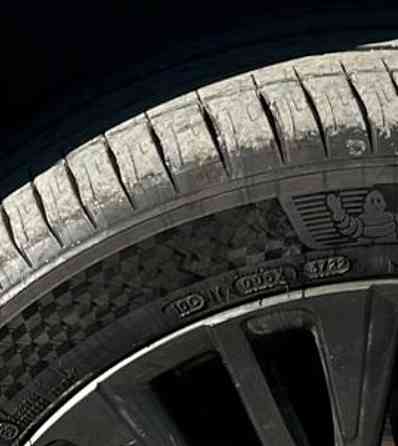 Michelin 235/50 R21 Донецк