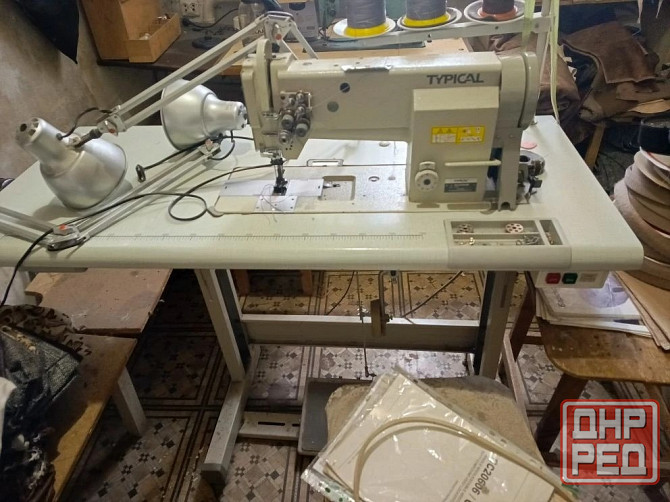 Продается швейная 2-х игольная машинка (Турция) Макеевка - изображение 1