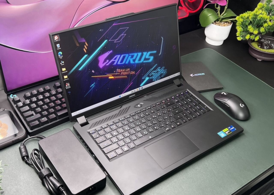 Игровой Большой Ноутбук Aorus 17.3/4060/RGB /360Гц все на мах Донецк