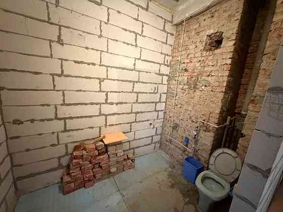 Продам 2-х ком. кв., 4/4 эт., 46 м.кв. - Макеевка, мкрн. Комсомольский Макеевка