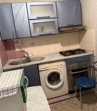 Сдам 1-к квартиру в Центре Макеевка