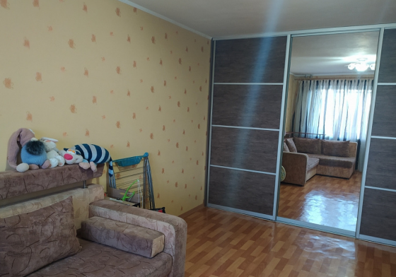 Продам 2-к квартиру на Батова Макеевка