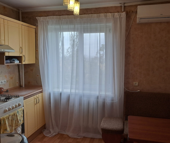 Продам 2-к квартиру на Батова Макеевка