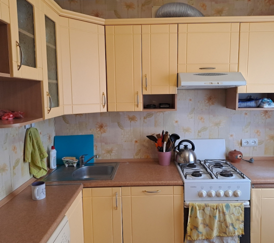 Продам 2-к квартиру на Батова Макеевка