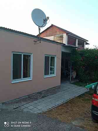 Продажа Готового бизнеса, г.Урзуф 12 соток земли. На берегу моря (10 мин),Двух этажный дом 108 кв. Урзуф