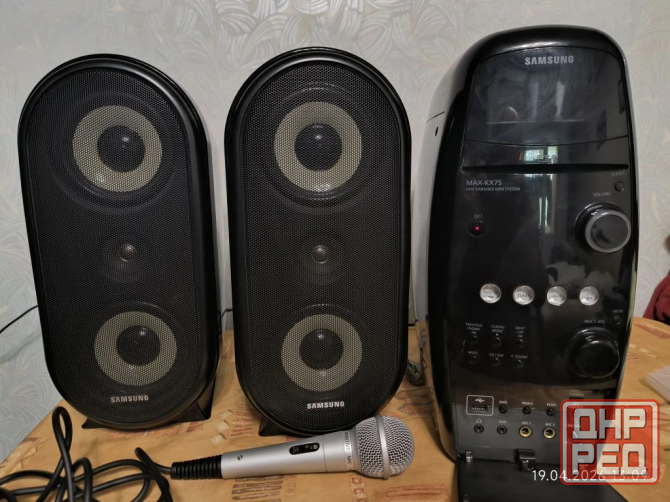 Музыкальный центр с микрофоном Донецк - изображение 1