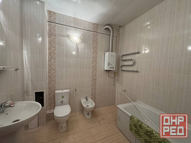 1-комнатная сталинка 42 м² после ремонта, парк Кованных фигур Донецк - изображение 3