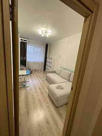 Сдам Двушку 48 кв 8 этаж Ворошиловский район, Green Plaza Донецк