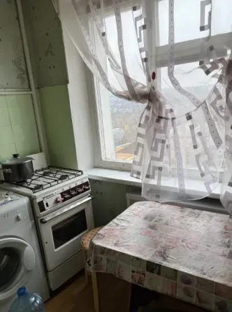 Сдам 2-к квартиру в Центре Макеевки Макеевка