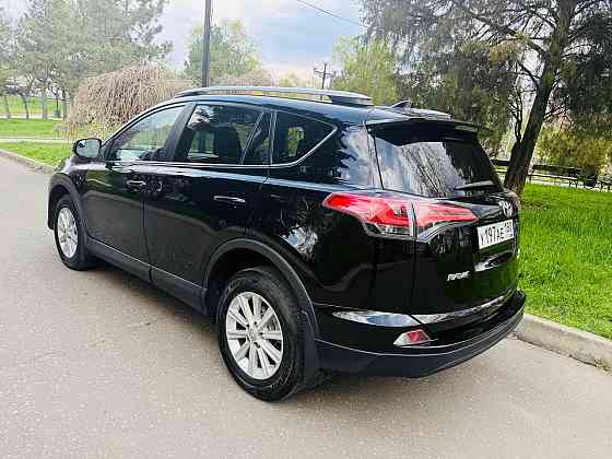 Toyota RAV4 2018 год Донецк