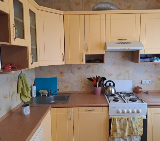 Продам 2-к квартиру на Батова Макеевка