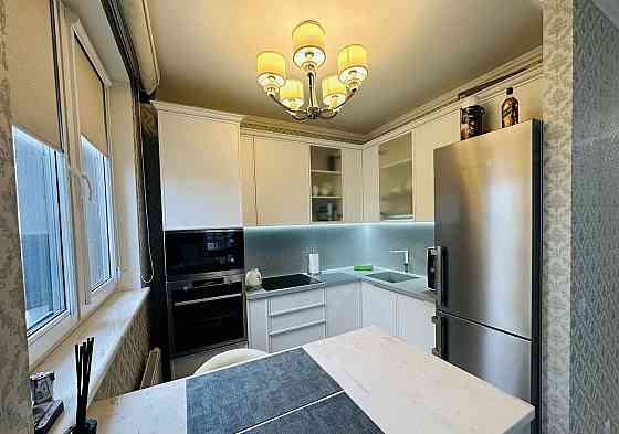 Калининский район, Больница Калинина, Медицинский университет, Театр Кукол, большое молоко по Ильич Донецк