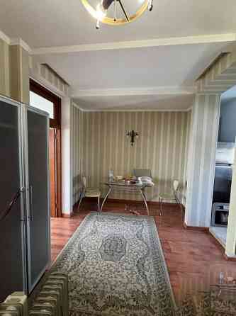 Двухуровневая 3-к квартира 85 м² в центре, ул. Артёма Донецк