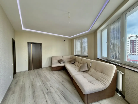 Продам 4 х комнатную квартиру в диске Донецк