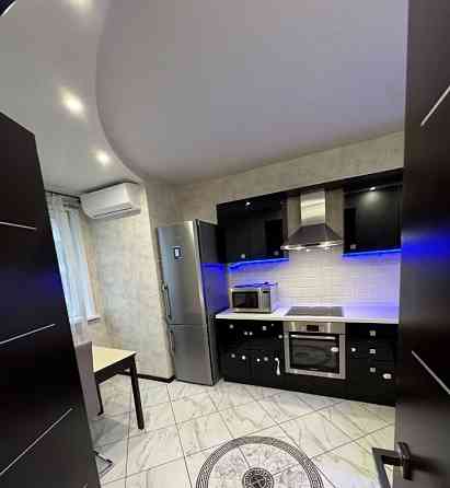 Сдаю однокомнатную квартиру в Ворошиловском районе Донецка. Донецк