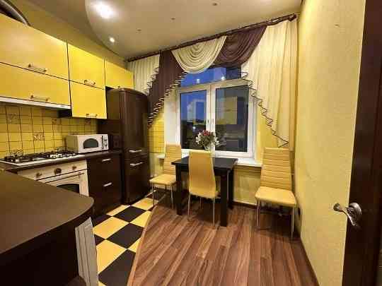 Сдам 2-комнатную квартиру в Ворошиловском районе, Крытый рынок Донецк