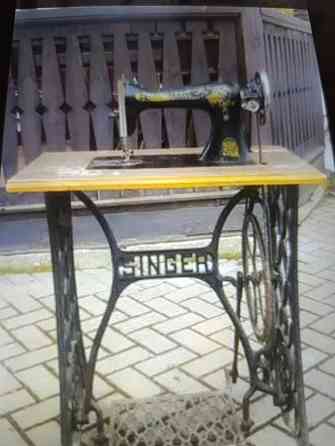 Продам швейную машинку Макеевка