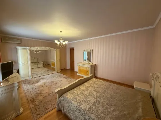Продажа Квартиры 4комнаты - 172 кв.м - с мебелью и техникой ! Документы Готовы ! Донецк