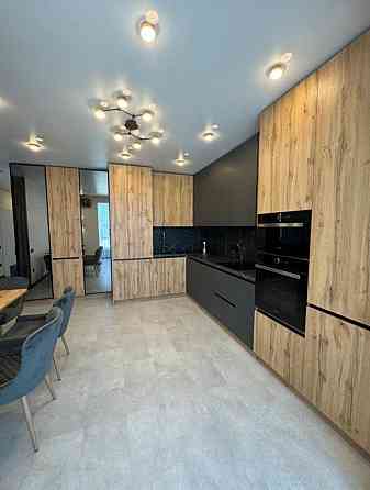 Сдаю 2 к.кВ, Ленинский район, проспект Ленинский 12, Обжора,Цирк Космос Донецк