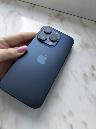 Продам iPhone 15 pro б/у, 128gb, 93%, 50 000 руб Донецк