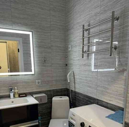 Сдаю однокомнатную квартиру 37.0 м² этаж 4, город Киевский район, Улица Донецк