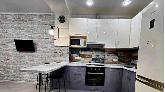 Сдаю двухкомнатную квартиру 50.0 м² этаж 2/5 город Донецк, Калининский Донецк