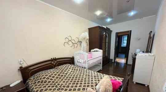 Сдаю двухкомнатную квартиру 56.0 м² этаж 2/5 город Донецк, Калининский район, Бульвар Шевченко Донецк