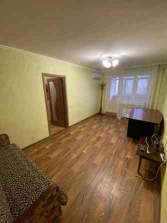 Сдам 2 комнатную квартиру в Ленинском районе. Мебель есть Донецк