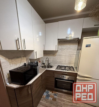 Сдаю двухкомнатную квартиру в Калининском районе Донецка, по адресу: улица Овнатаняна, 30. Донецк - изображение 1