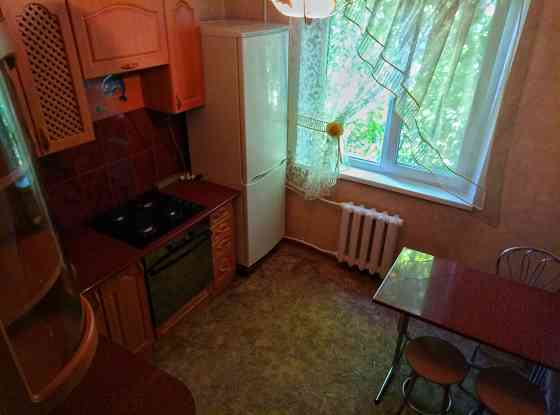 Хозяйка.Сдам 2-х комн. кв. в Макеевке на пл. Грибиниченко Макеевка