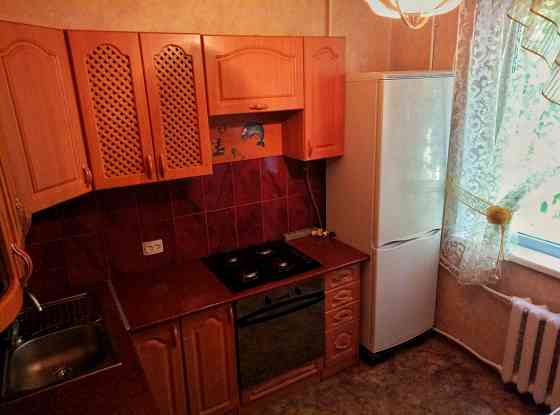 Хозяйка.Сдам 2-х комн. кв. в Макеевке на пл. Грибиниченко Макеевка