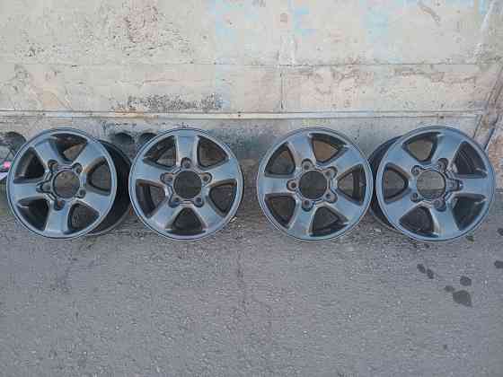 Продаю диски легкосплавные р 16,тойота,разболтовка 5 на 150 Донецк