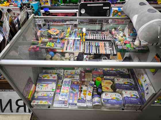 Продам витрины. Срочно.Торговое оборудование бу (прилавки,витрины,шкафы) Макеевка