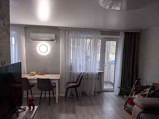 Продам 3-х комн. 3/5 в Кировском р-не на ул. Кирова, стадион Кировец, Дк Франко. Ремонт. Мебель. Донецк