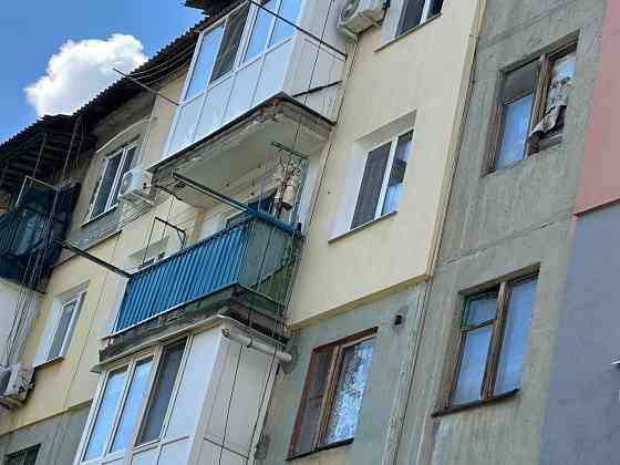 Продам 3-к.кв. в Горняцком районе, остановка " Галактика", квартал 21 Макеевка