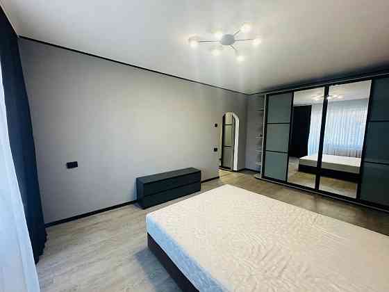 Сдам 2-комнатную квартиру в Ворошиловском районе, ул. Университетская, ориентир: Парк Щербакова Донецк