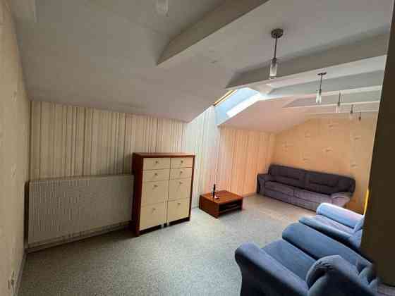 Продается 3-к. квартиры в Ворошиловском районе, ориентир библиотека им. Крупской Донецк