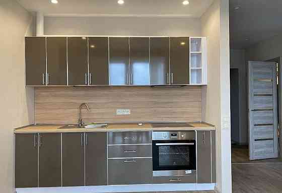 Сдаю крупногабаритную двушку в Ленинском районе Донецк